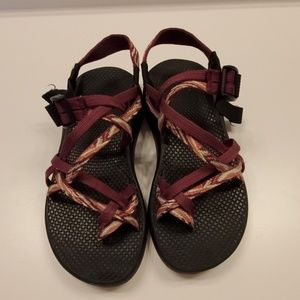 Chaco's pink / purple womens 7